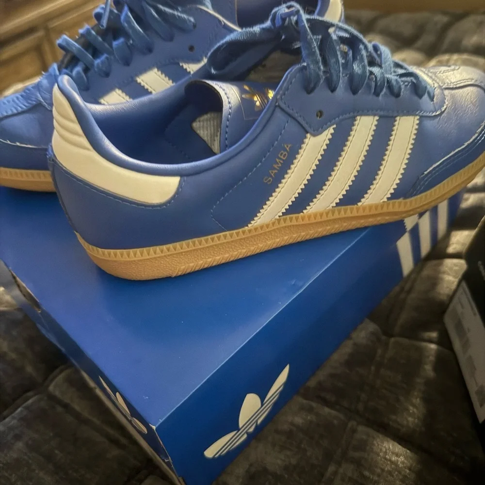 Adidas Samba Blue and White Sneakers - Picture 1 of 1